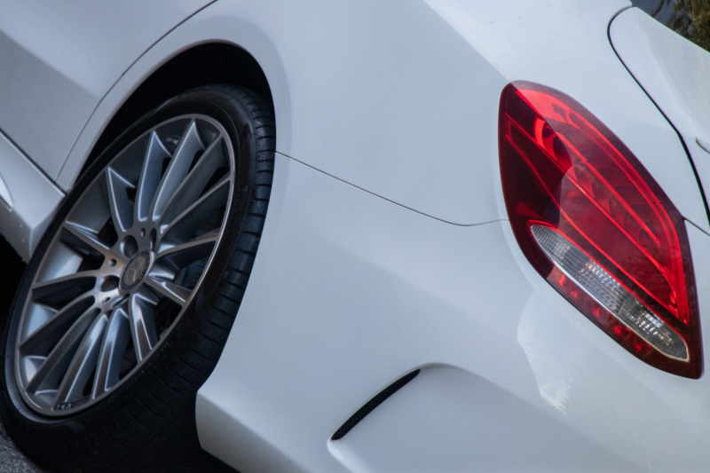 Mercedes-Benz C-Class 2015 price $16,500