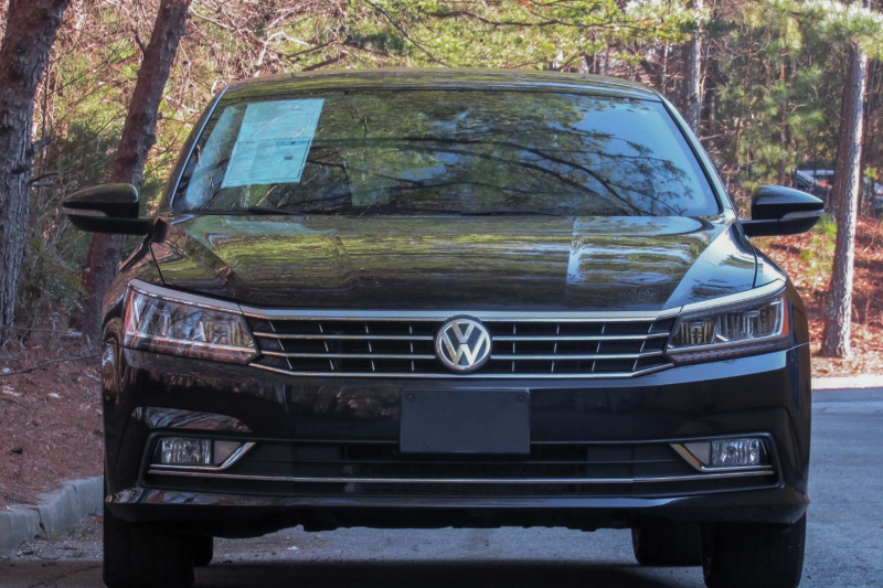 Volkswagen Passat 2017 price $15,888