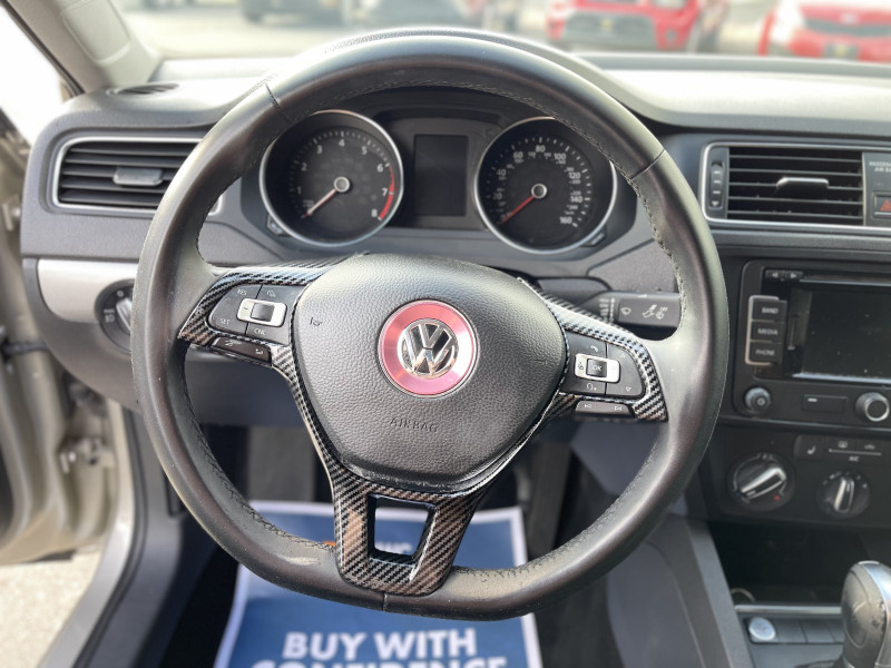 Volkswagen Jetta Sedan 2015 price $13,995