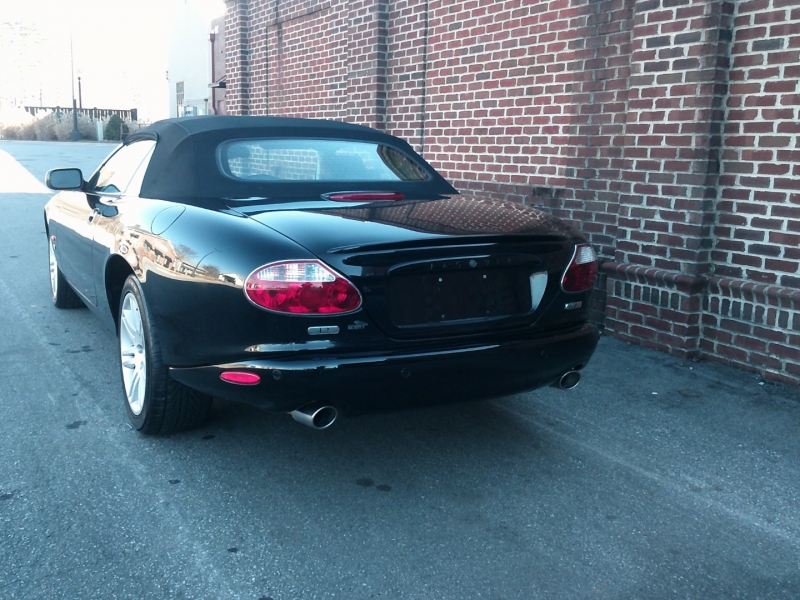 Jaguar XK8 2004 price 