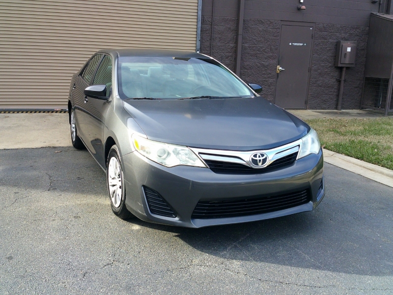 Toyota Camry 2012 price 