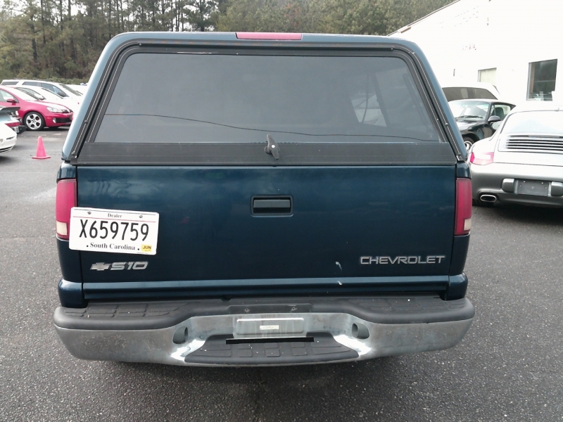 Chevrolet S-10 2002 price 