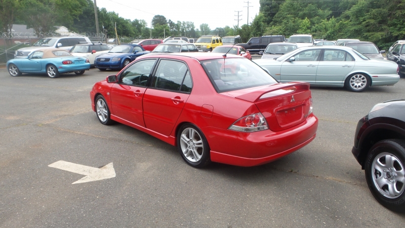 Mitsubishi Lancer 2004 price 