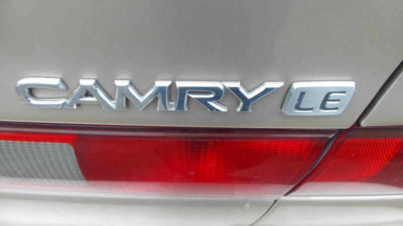 Toyota Camry 1998 price $6,400