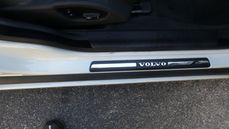 Volvo S80 2010 price 