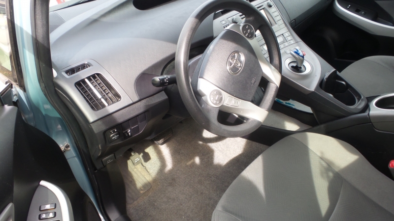 Toyota Prius 2012 price 