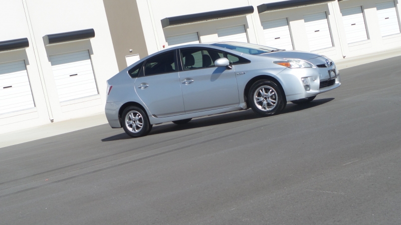 Toyota Prius 2011 price 
