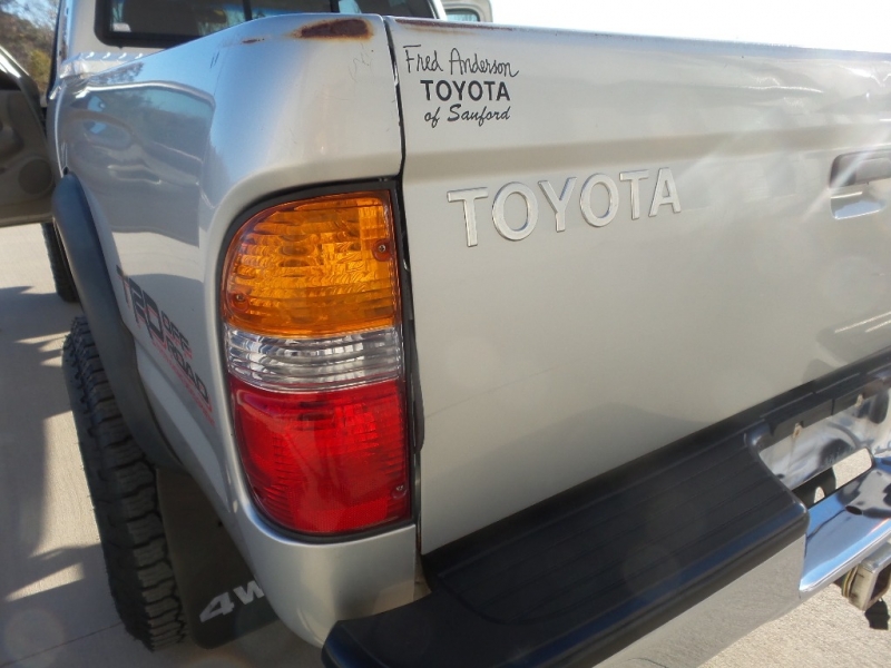 Toyota Tacoma 2004 price 