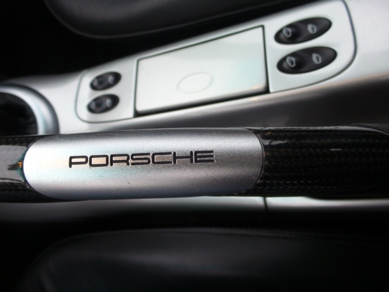 Porsche 911 2004 price 