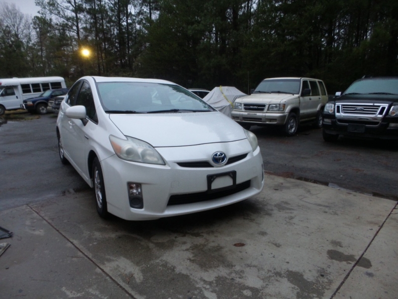 Toyota Prius 2011 price $5,900