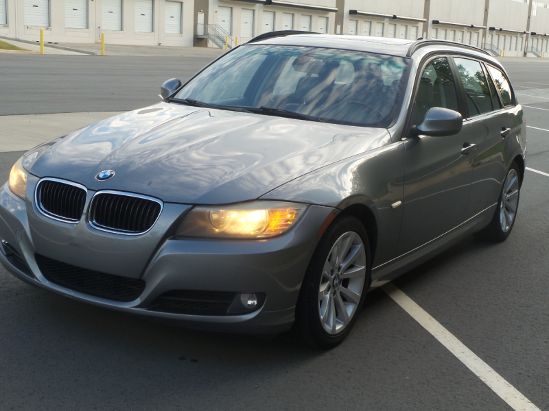 BMW 3-Series 2011 price $9,900