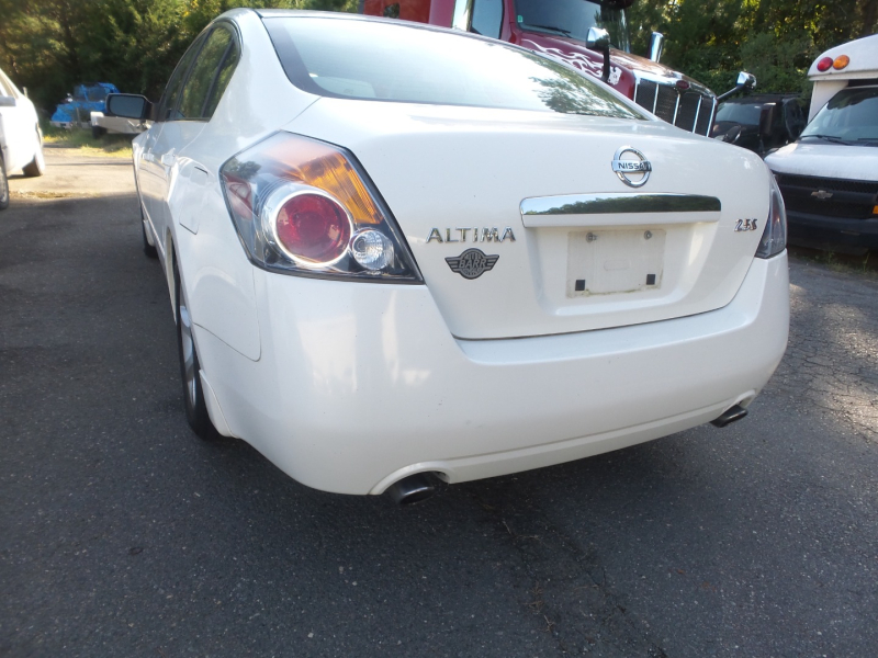 Nissan Altima 2009 price 