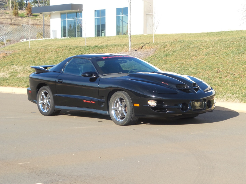 Pontiac Firebird 1998 price $19,300