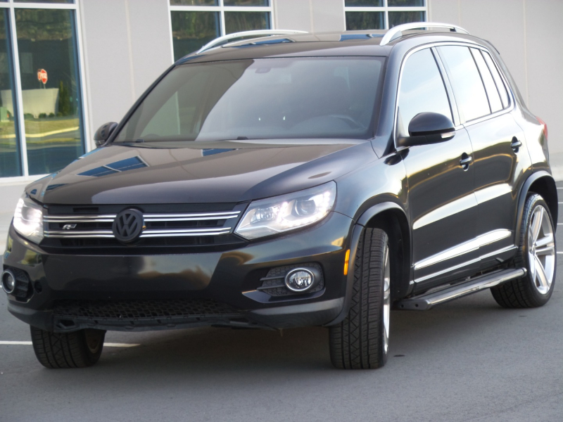 Volkswagen Tiguan 2015 price $9,300