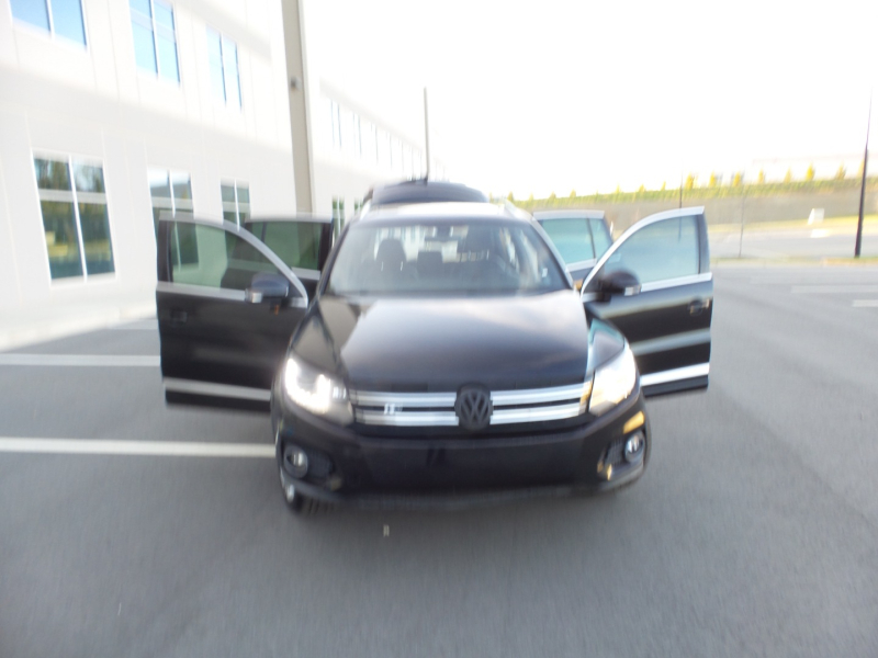 Volkswagen Tiguan 2015 price $8,800