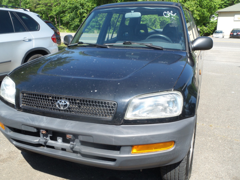 Toyota RAV4 1997 price $5,900