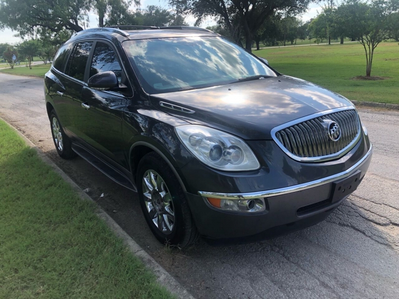Buick Enclave 2011 price $8,895
