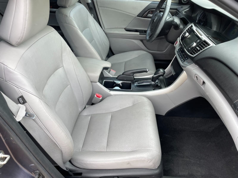 Honda Accord Sedan 2015 price $14,995