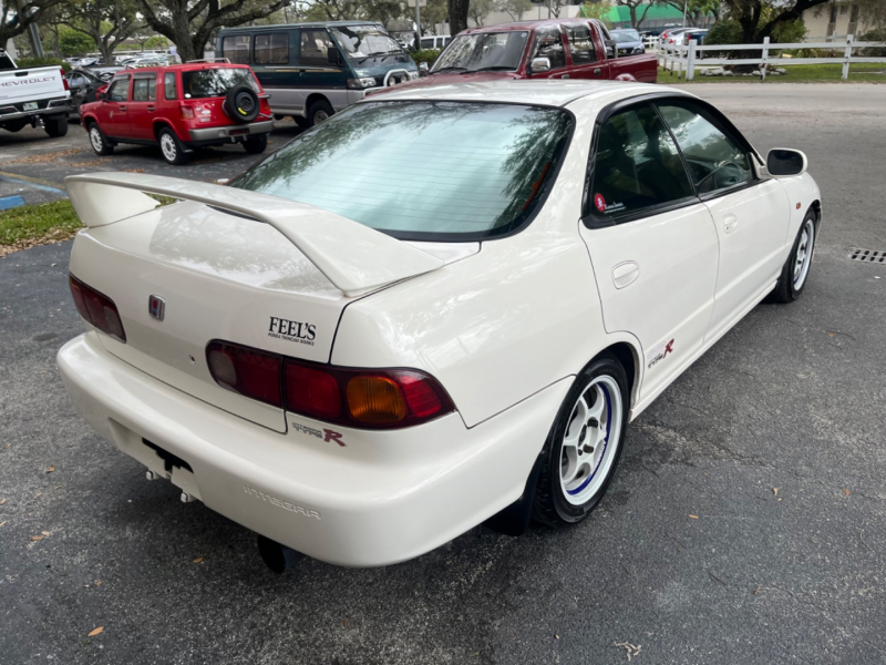 Honda Integra Type R 1996 price $24,499