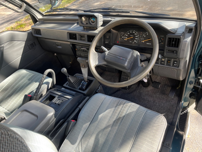 Mitsubishi Delica Star Wagon GLX 4WD P24W 1993 price $16,999