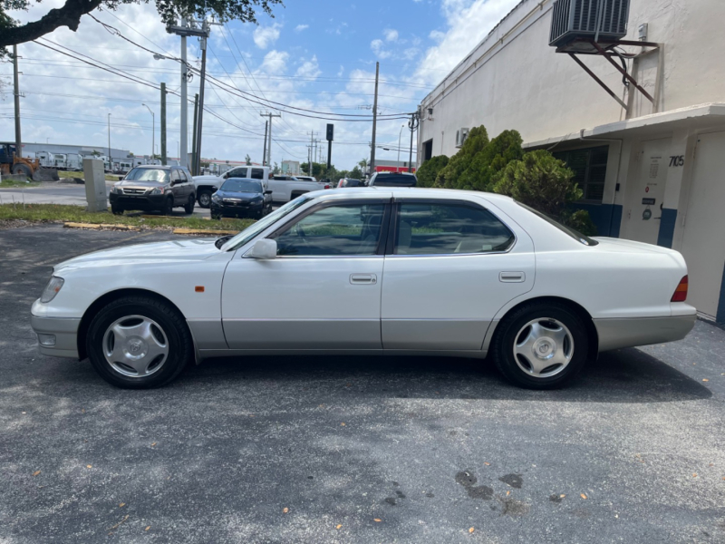 Toyota Celsior 1998 price $17,499