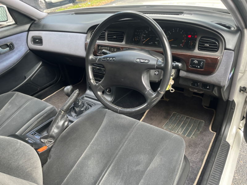 Nissan Laurel 1991 price $22,499