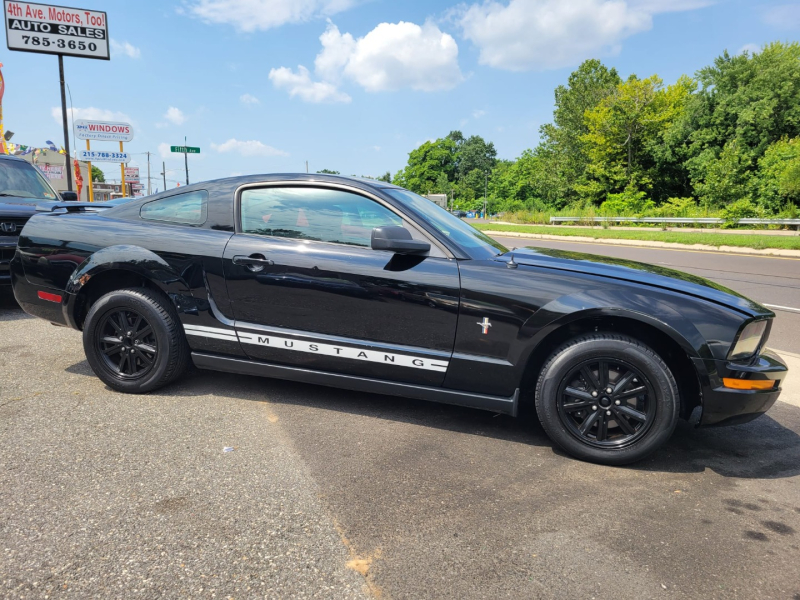 Ford Mustang 2006 price $8,900