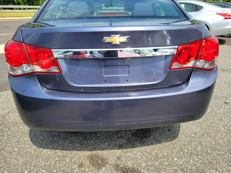 Chevrolet Cruze 2013 price $9,900