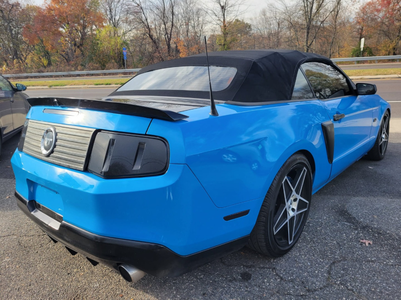 Ford Mustang 2010 price $12,990