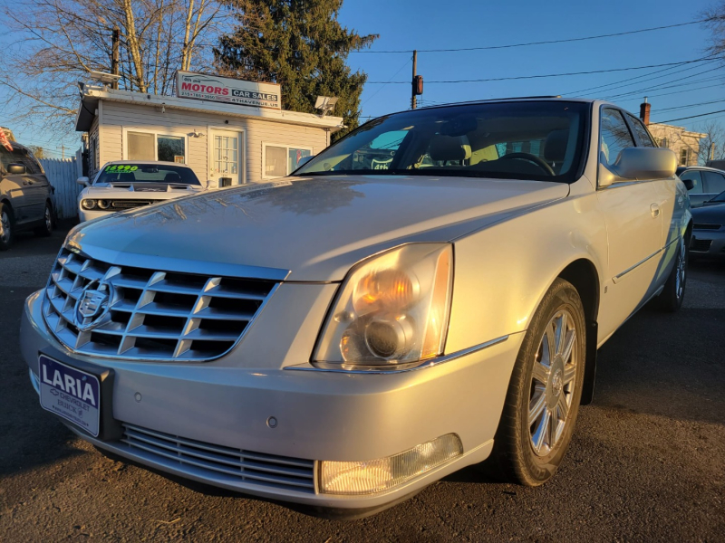 Cadillac DTS 2006 price $9,900