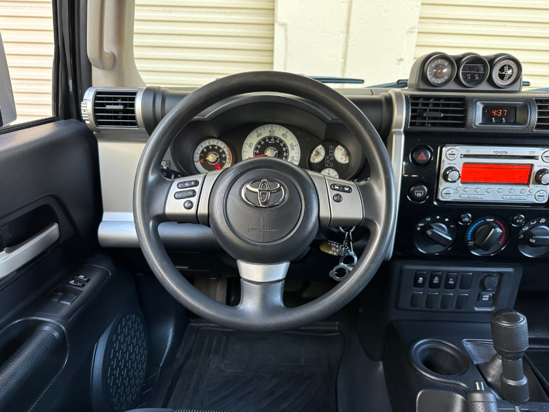 Toyota FJ Cruiser 2012 price $37,995