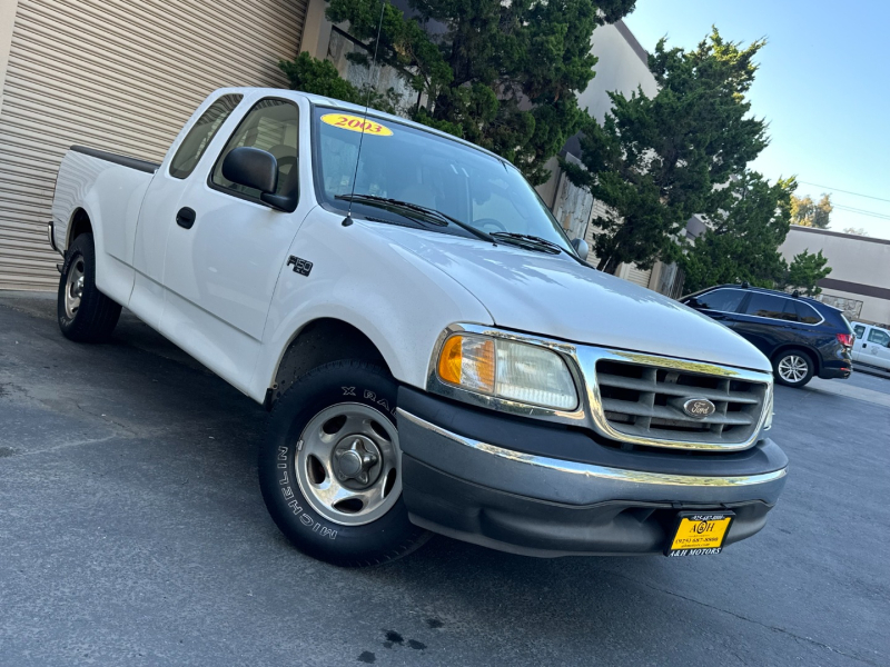 Ford F-150 2003 price $8,995