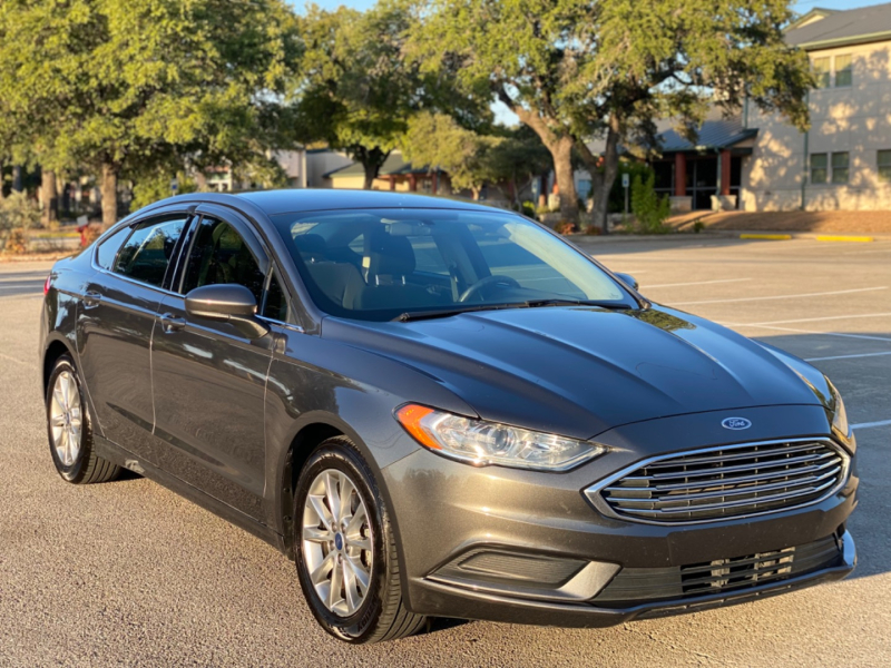 Ford Fusion 2017 price $13,900
