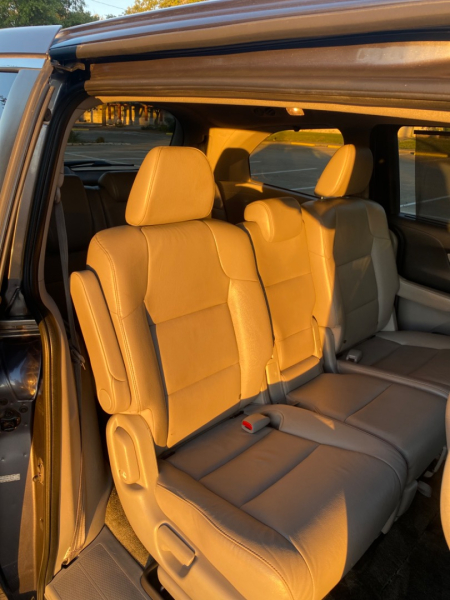 Honda Odyssey 2015 price $13,900