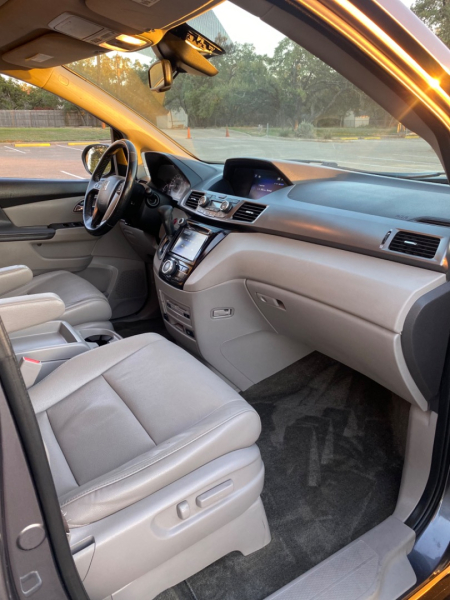 Honda Odyssey 2015 price $13,900