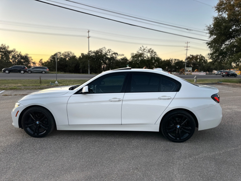 BMW 3-Series 2016 price $13,900