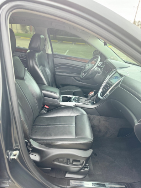 Cadillac SRX 2016 price $11,400