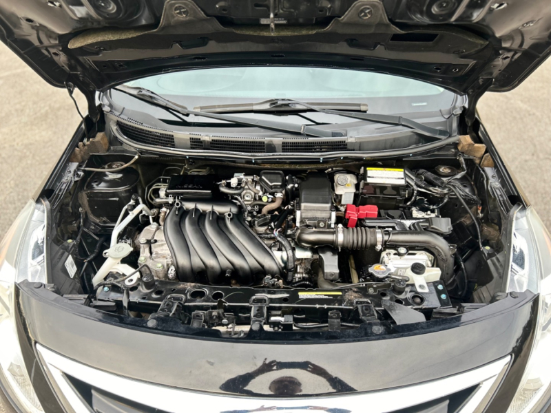 Nissan Versa Sedan 2019 price $8,900