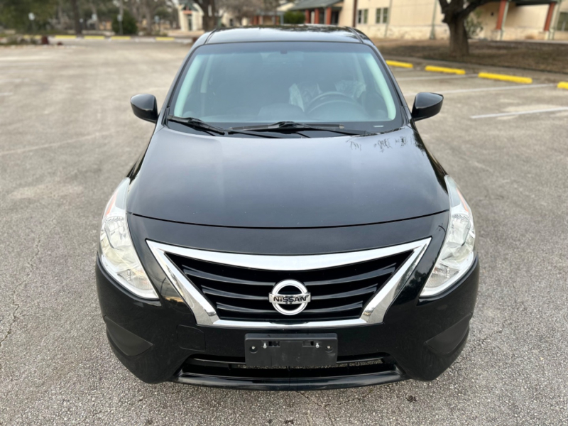 Nissan Versa Sedan 2019 price $8,900