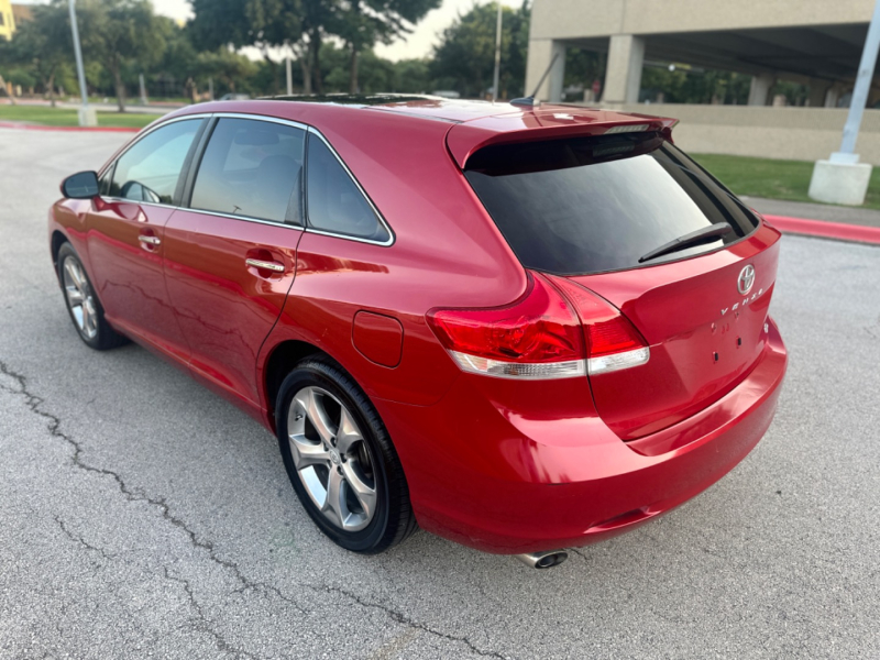 Toyota Venza 2011 price $10,100