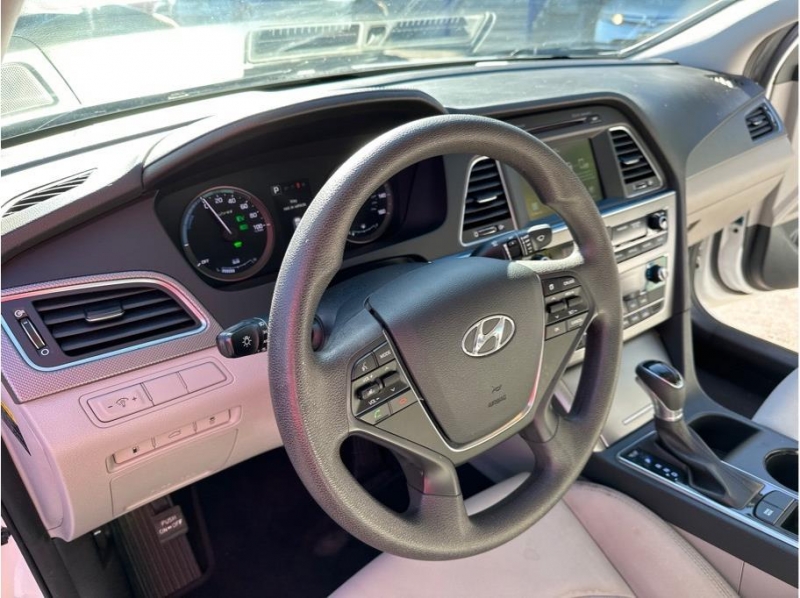 Hyundai Sonata Hybrid 2017 price $10,999