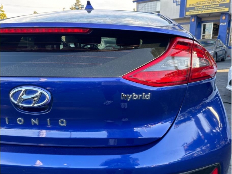 Hyundai Ioniq Hybrid 2019 price $15,499