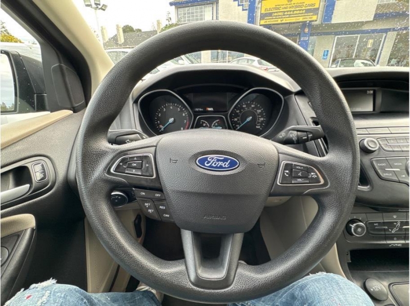 Ford Focus 2018 price $9,299