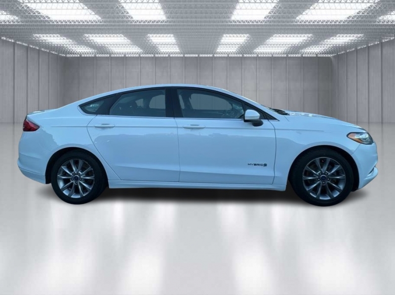 Ford Fusion 2017 price $12,899