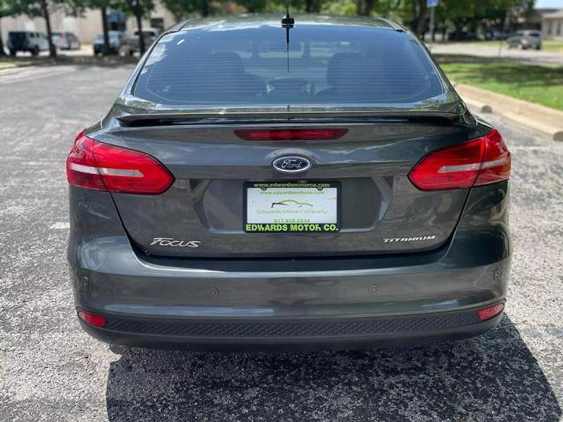 Ford Focus 2018 price $14,595