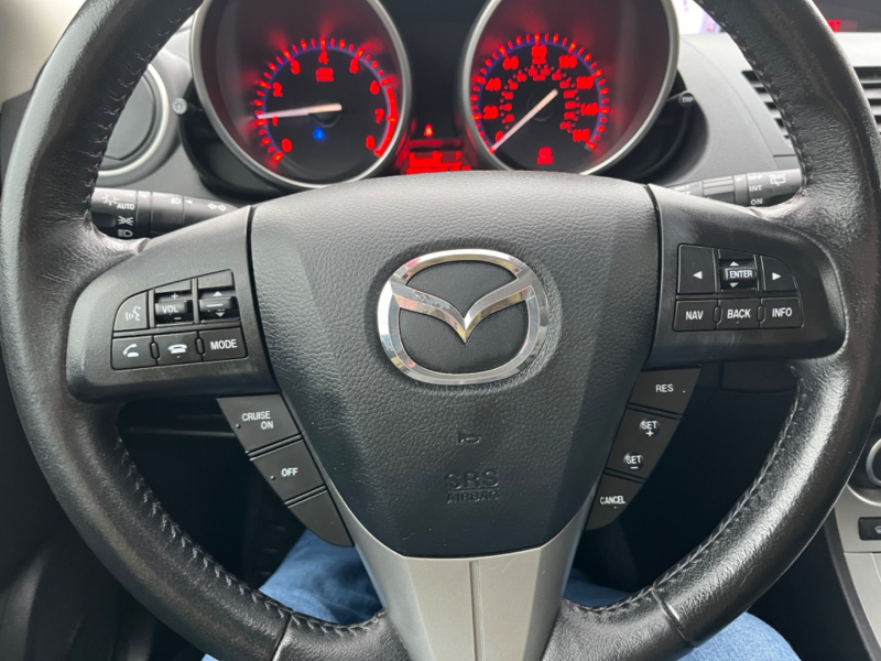 Mazda Mazda3 2011 price $9,950