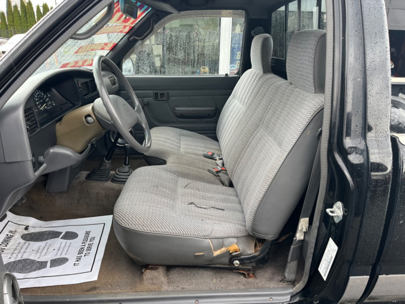 Toyota Pickup 1993 price $12,995