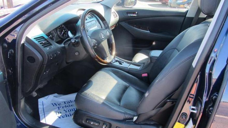Lexus ES 2011 price $9,995