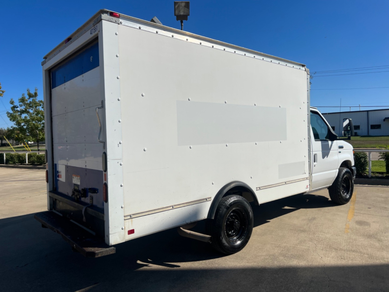 Ford Econoline Commercial Cutaway 2014 price 3000 Enganche