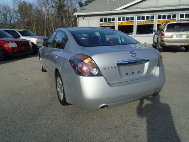 Nissan Altima 2012 price $9,977